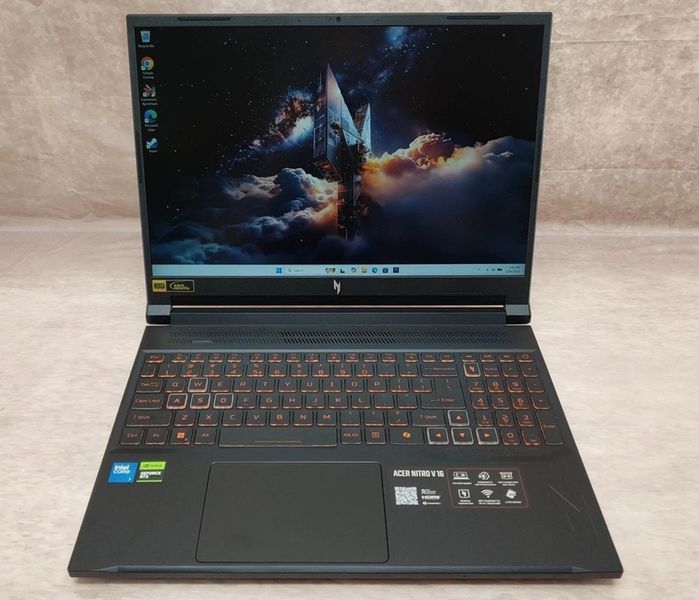 Acer Nitro V 16 AI ANV16-42-R309 (AMD Ryzen 5 240, 16GB, 512GB, RTX 5050 8GB) laptop_acer_nitro_16_5050 фото
