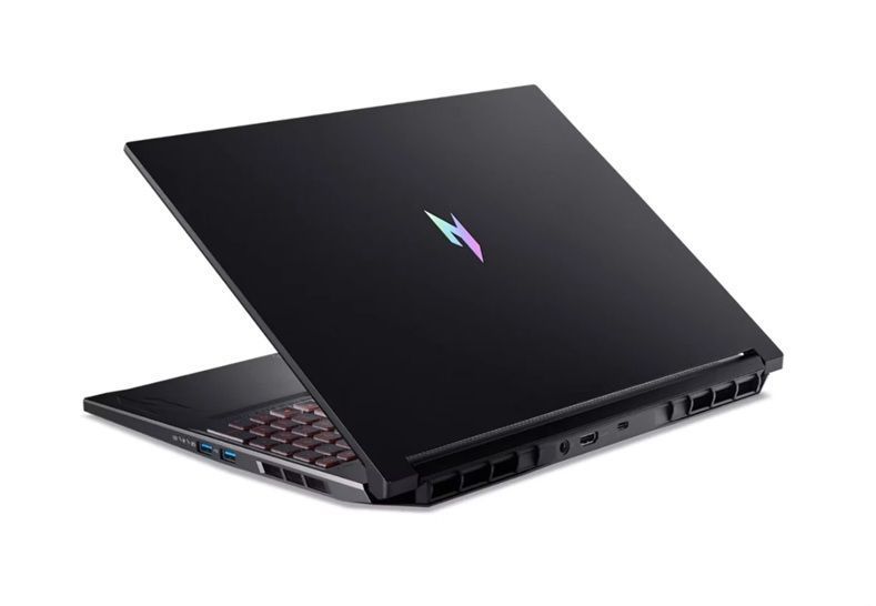 Acer Nitro V 16 AI ANV16-42-R309 (AMD Ryzen 5 240, 16GB, 512GB, RTX 5050 8GB) laptop_acer_nitro_16_5050 фото