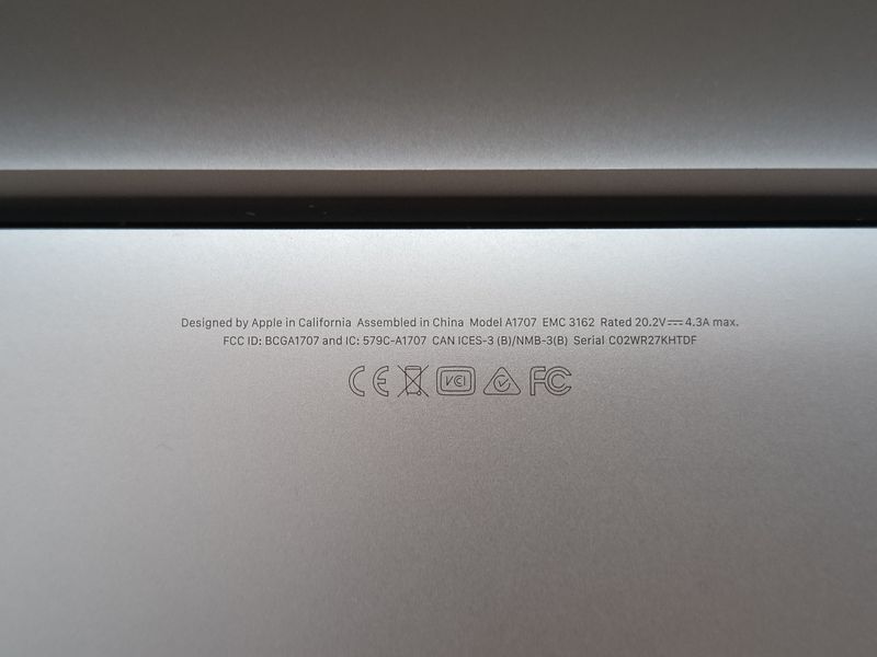 Apple A1707 MacBook Pro 2017(i7-7920HQ, 16GB, 2TB, Radeon 560) laptop_00057 фото