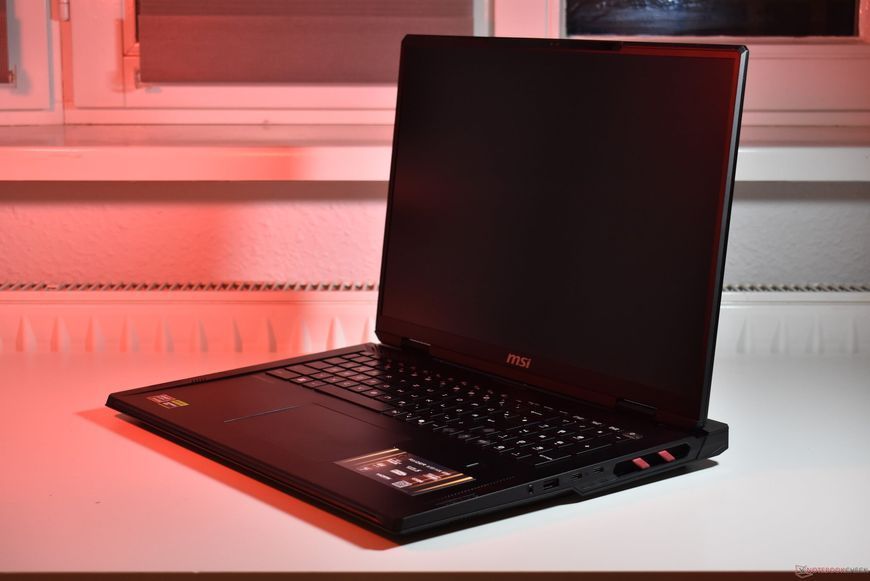 MSI Raider A18 HX A7VHG (AMD Ryzen 9 7945HX3D, 64GB, 2TB SSD, RTX 4080 12GB) laptop_msi_4080_18 фото