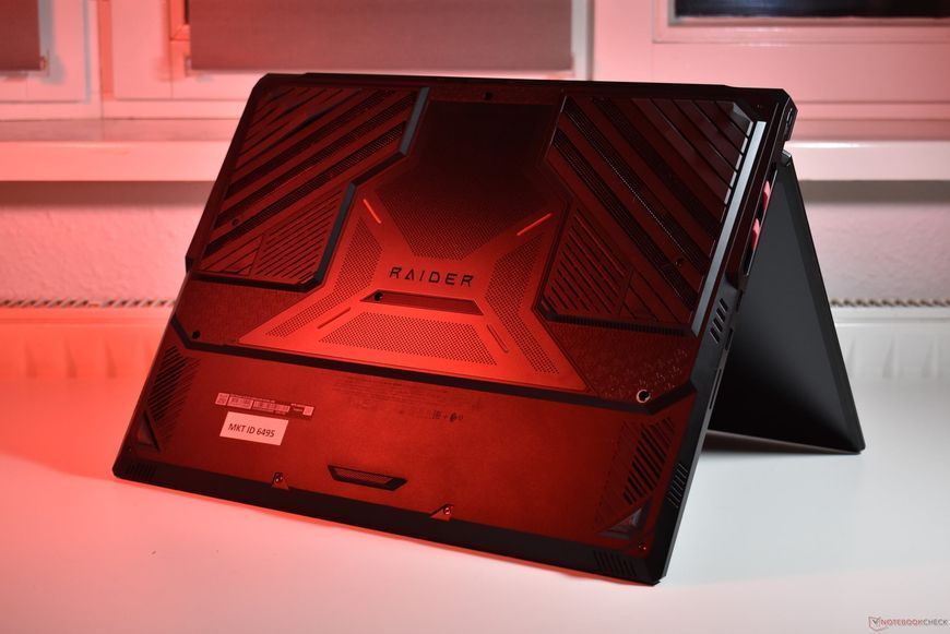 MSI Raider A18 HX A7VHG (AMD Ryzen 9 7945HX3D, 64GB, 2TB SSD, RTX 4080 12GB) laptop_msi_4080_18 фото