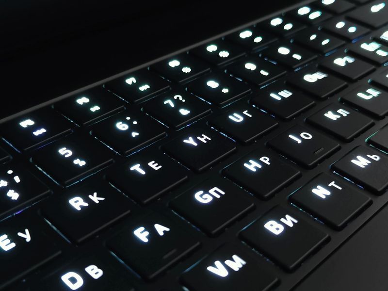 Razer Blade 15 RZ09-0288 (Intel Core i7-8750H, 16GB, 512GB SSD, RTX 2070 8GB) laptop_razer_15_2060 фото