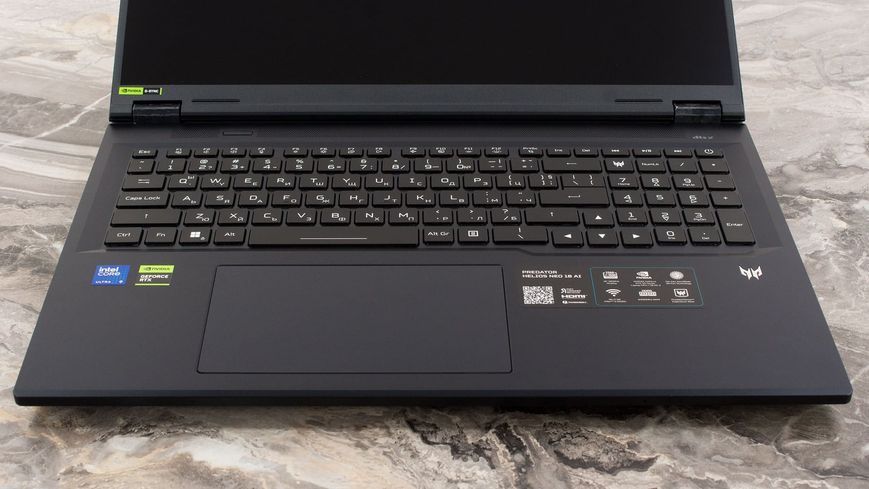 Acer Predator Helios 18 PHN18-72 (Intel Core Ultra 7 255HX, 32GB, 1TB, RTX 5070 TI 12GB) acer_predator_18_5070_ti фото
