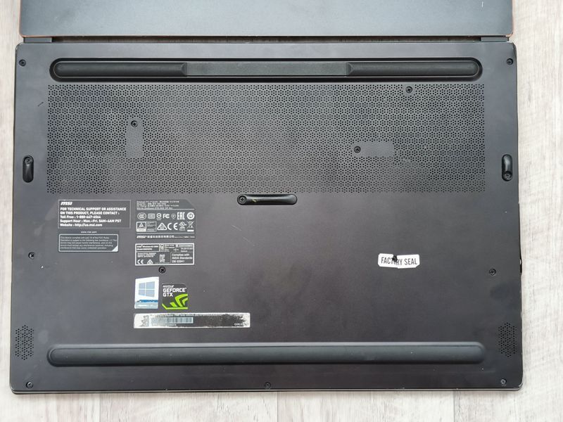 MSI GS65 Stealth Thin 8RE (Intel Core i7-8750H, 16GB, 512GB, GTX 1060 6GB) laptop_msi_gs65_1060 фото