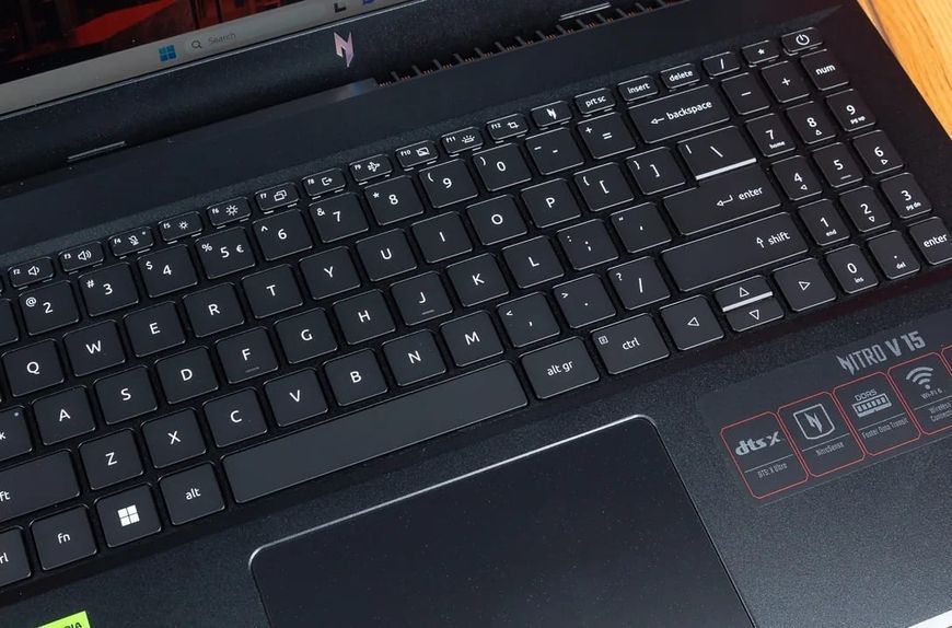 Acer Nitro V 16 ANV16-52-778V (Intel Core i7-13620H, 16GB, 512GB, RTX 5050 8GB) acer_nitro_15_5050_i7 фото